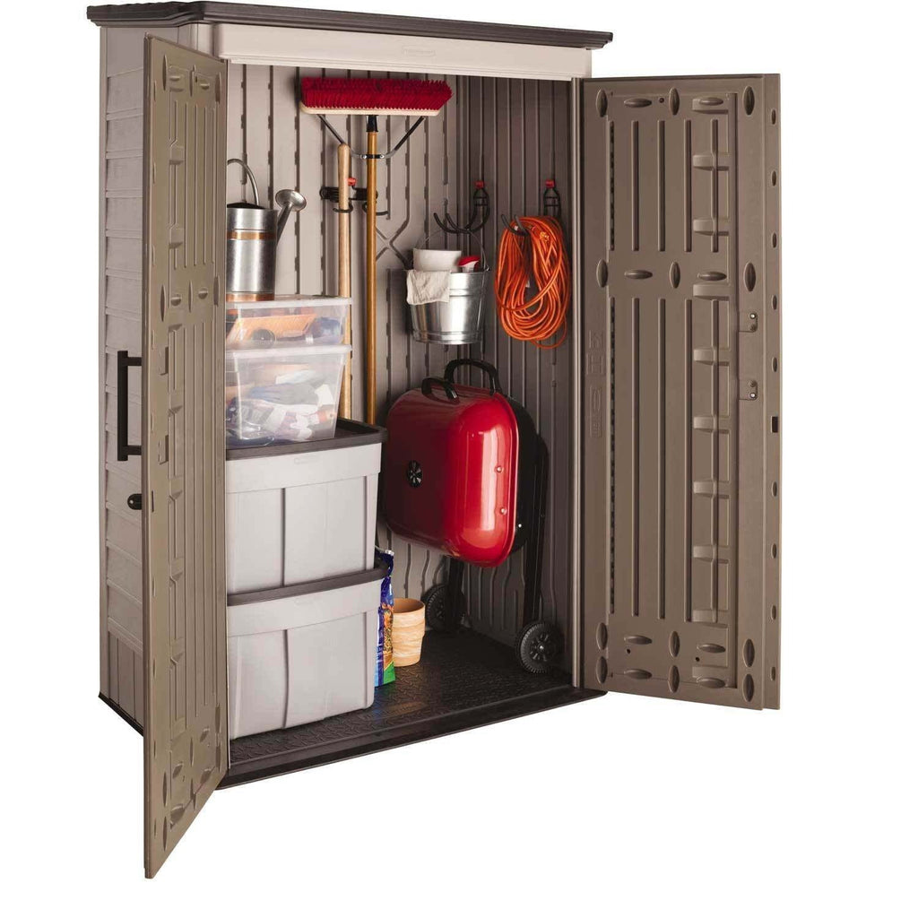 Rubbermaid garden shed, model 2025, 52 cubic feet (approx. 1.47 m³), weatherproof, lockable doors